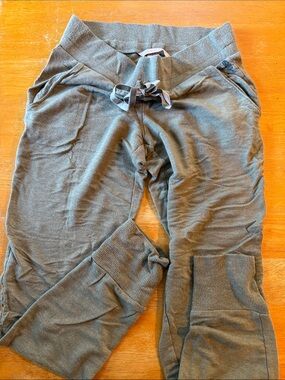 Women’s Victoria Secret Joggers XS